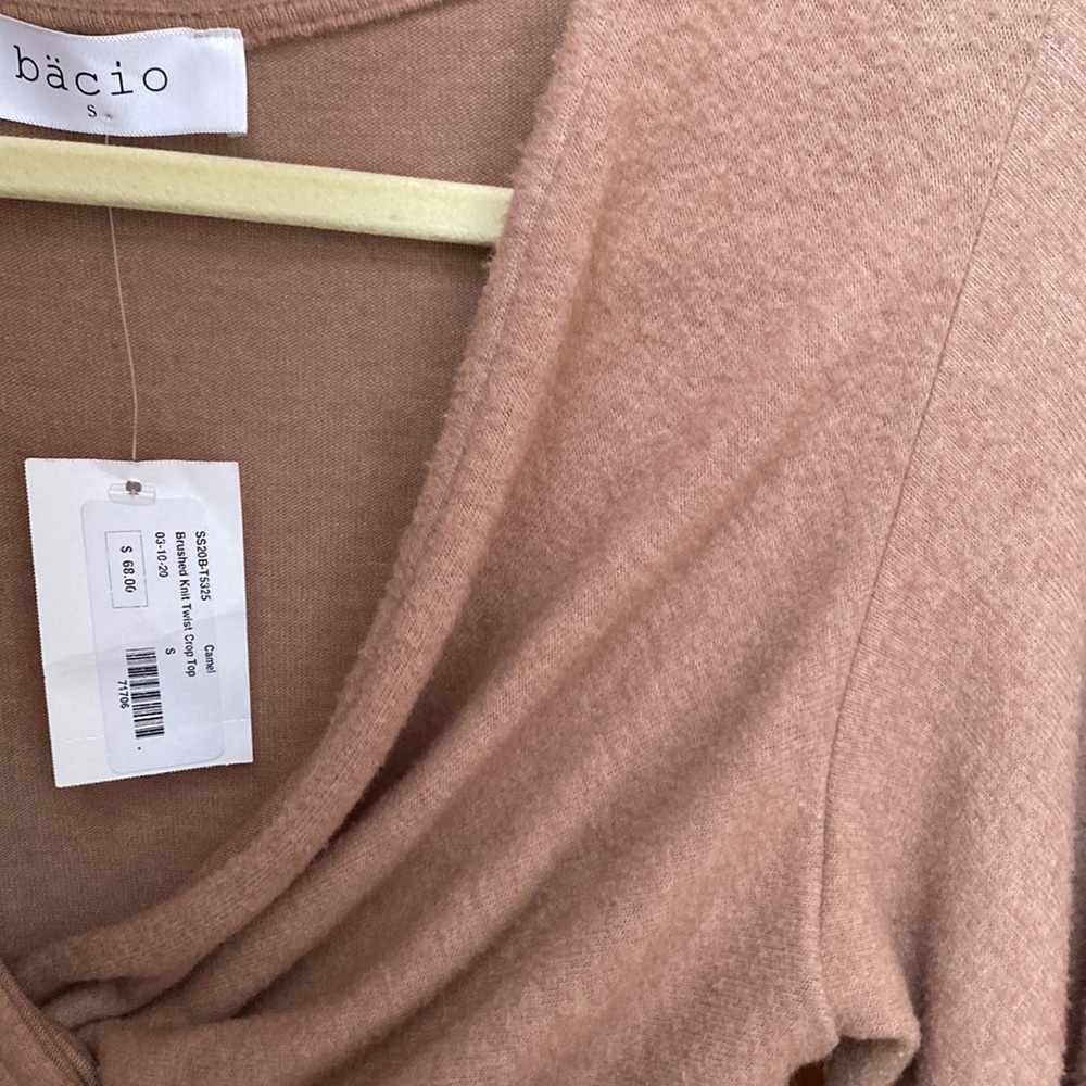 🆕 bacio brushed crop long sleeve - Picture 6 of 6